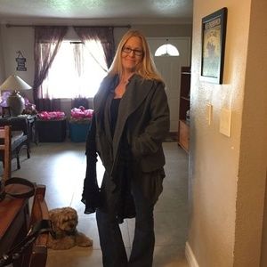 Meet your Posher, Sandy